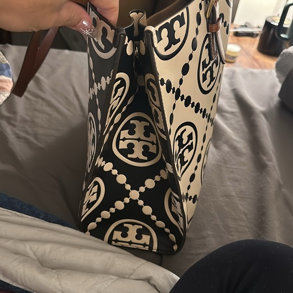 Tory Burch T Monogram Bag (Excellent Condition) - Picture 3 of 4